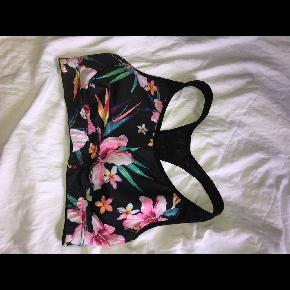 Cute flower sports bra